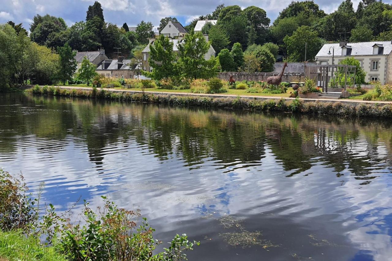 Le Duplex Du Chateau Centre Ville Calme Pontivy Εξωτερικό φωτογραφία